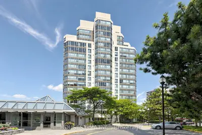 Condo Apartment in Toronto
