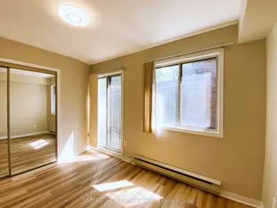 341 Broadview Avenue 2nd Fl, Toronto, On M4m 2h1