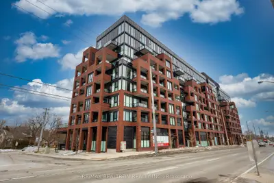 Condo Apartment in Toronto