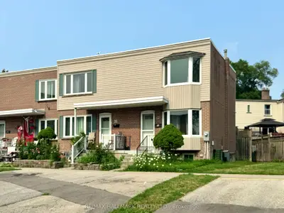 Condo Townhouse in Toronto