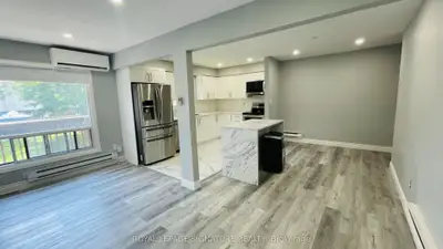 Condo Townhouse in Oshawa