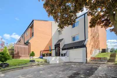 5 Cheatham Place, Toronto, On M1b 1c1