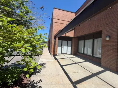 1410 Bayly Street 14 & 15, Pickering, On L1w 3r3