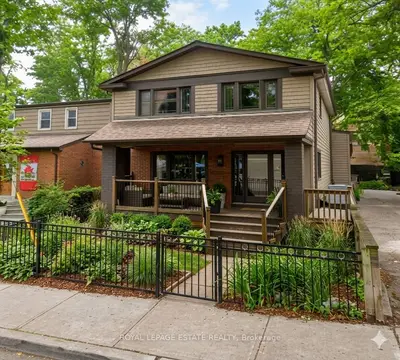 372 Victoria Park Avenue, Toronto, On M4e 3s8