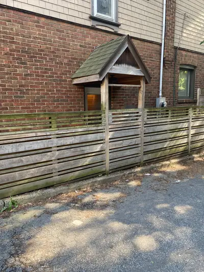 372 Victoria Park Avenue, Toronto, On M4e 3s8