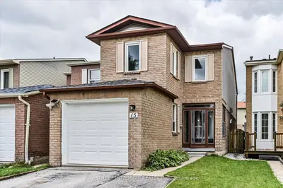 15 Huntsmill Boulevard, Toronto, On M1w 2z8
