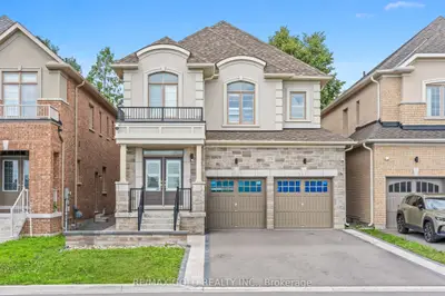 Detached in Oshawa