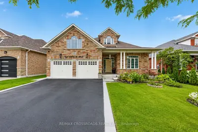 1626 Chilliwack Street, Oshawa, On L1k 0c4