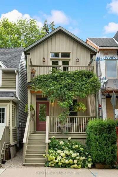 221 Craven Road, Toronto, On M4l 2z5