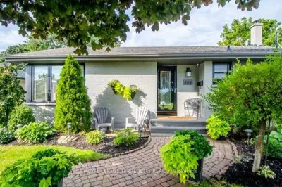 584 Rosmere Street, Oshawa, On L1j 5h7