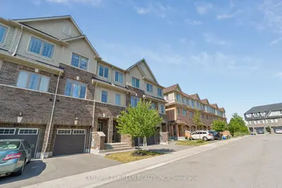 223 Danzatore Path, Oshawa, On L1l 0p9