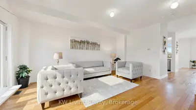 Condo Townhouse in Pickering