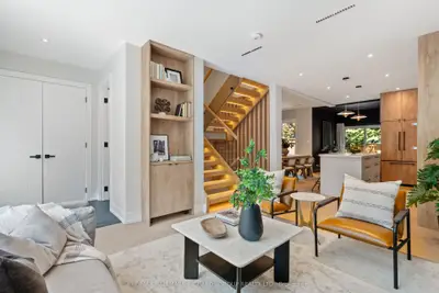 98 Dixon Avenue, Toronto, On M4l 1n7