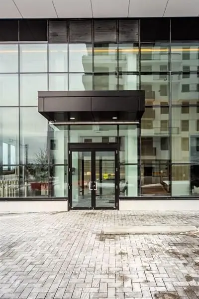 1050 Eastern Avenue Ph 1702, Toronto, On M4l 0b7