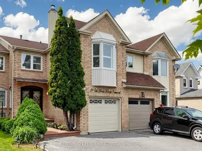Att/Row/Townhouse in Pickering