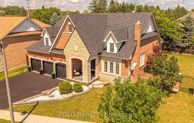 Detached in Oshawa