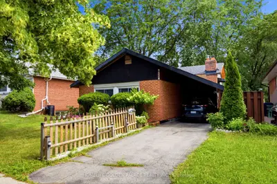 913 Brimorton Drive, Toronto, On M1g 2t8