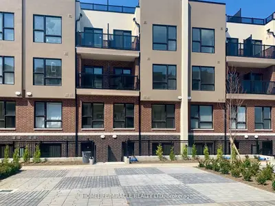 Condo Townhouse in Toronto