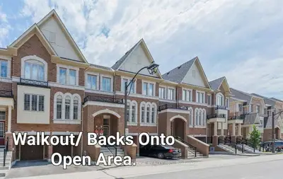 Condo Townhouse in Oshawa