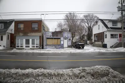 1211 Woodbine Avenue, Toronto, On M4c 4e1