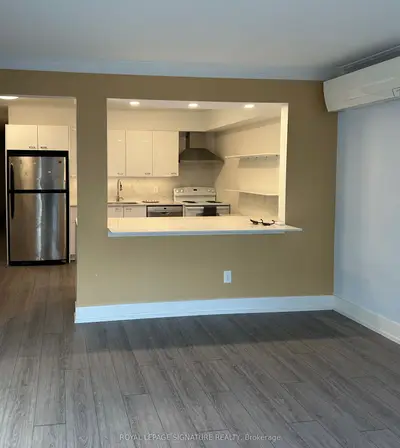 1089 Broadview Avenue 3, Toronto, On M4k 2s4