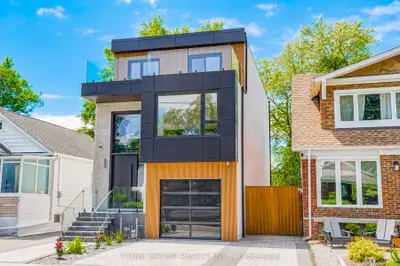 570 Main Street, Toronto, On M4c 4y4