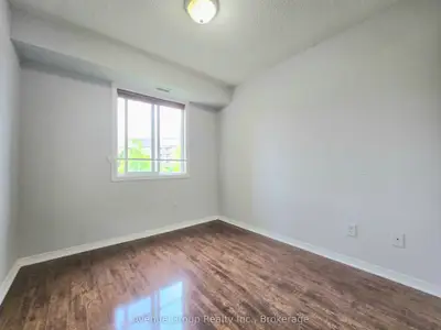 684 Warden Avenue 314 - Room 2, Toronto, On M1l 4w4