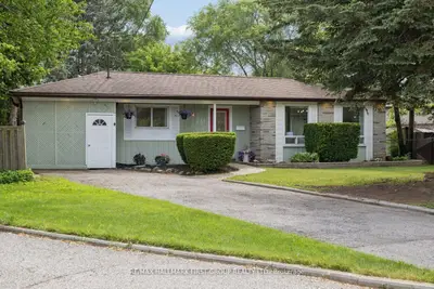 Detached in Pickering