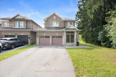 Detached in Pickering