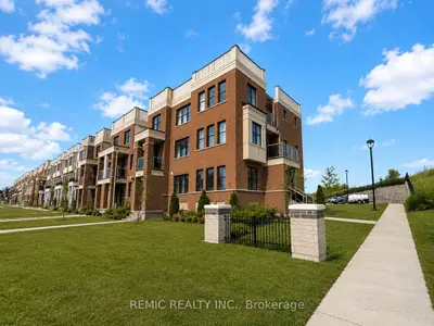 Att/Row/Townhouse in Clarington