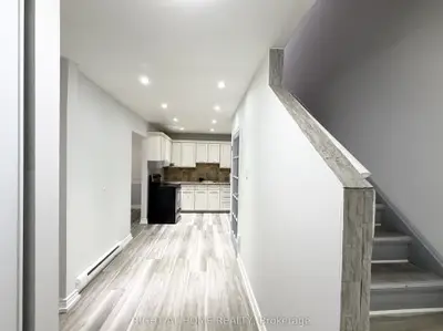 Condo Townhouse in Oshawa