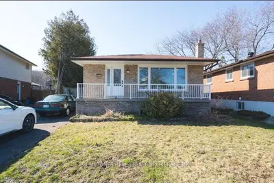 Detached in Oshawa