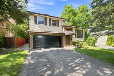 Detached in Oshawa