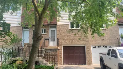 50 Brookmill Boulevard 10, Toronto, On M1w 2l4