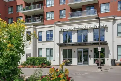Condo Apartment in Toronto