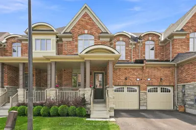 Att/Row/Townhouse in Ajax