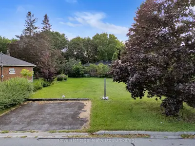172 Beaver Street S, Clarington, On L1b 1c4
