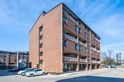 4062 Lawrence Avenue E 205, Toronto, On M1e 4v5