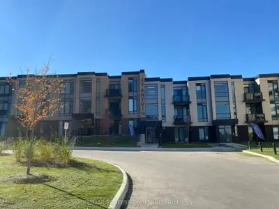 Att/Row/Townhouse in Toronto