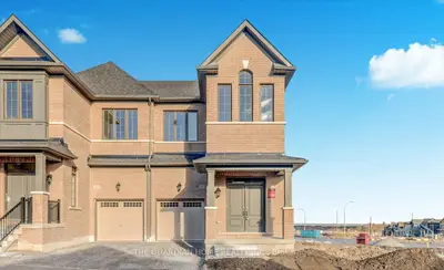 Semi-Detached in Pickering