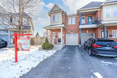 Semi-Detached in Ajax