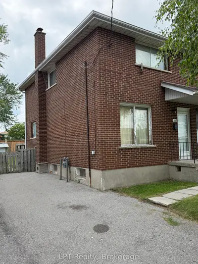 Semi-Detached in Oshawa