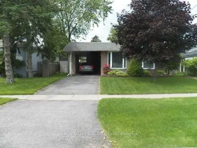 Detached in Pickering