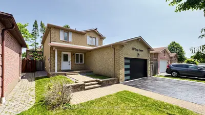 168 Large Crescent, Ajax, On L1t 2s4