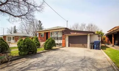 Detached in Toronto