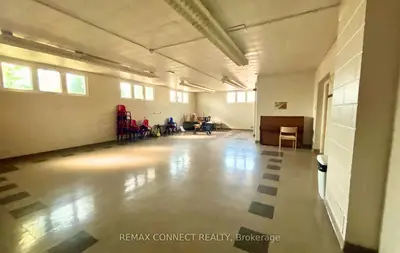 676 Simcoe Street N Lower&office, Oshawa, On L1g 4v7