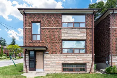 Triplex in Toronto