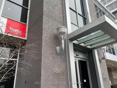 181 Village Green Square Ph20, Toronto, On M1s 0l3