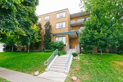 1751 Victoria Park Avenue 107, Toronto, On M1r 1s1