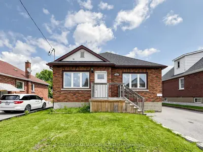 Detached in Oshawa